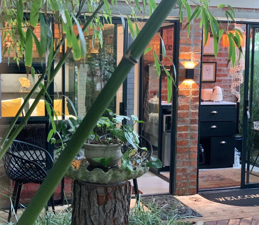 The Secret Garden Hideaway Apartamento Mossel Bay Exterior foto